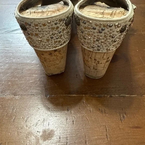 Corkys Women's Sandals with Rhinestone Embellishments - Cream and Gold size 7 - Picture 4 of 12